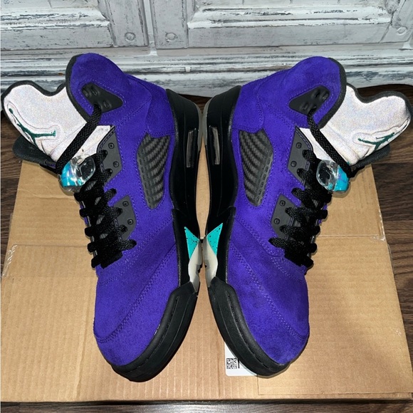 Air Jordan 5 Retro Alternate Grape - Picture 3 of 4